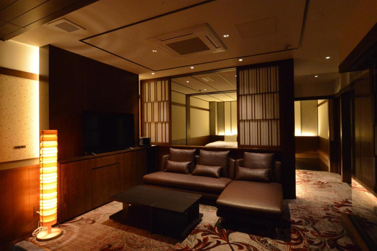 鳥居崎倶楽部 Hotel&Seafoods Kisarazu Buitenkant foto