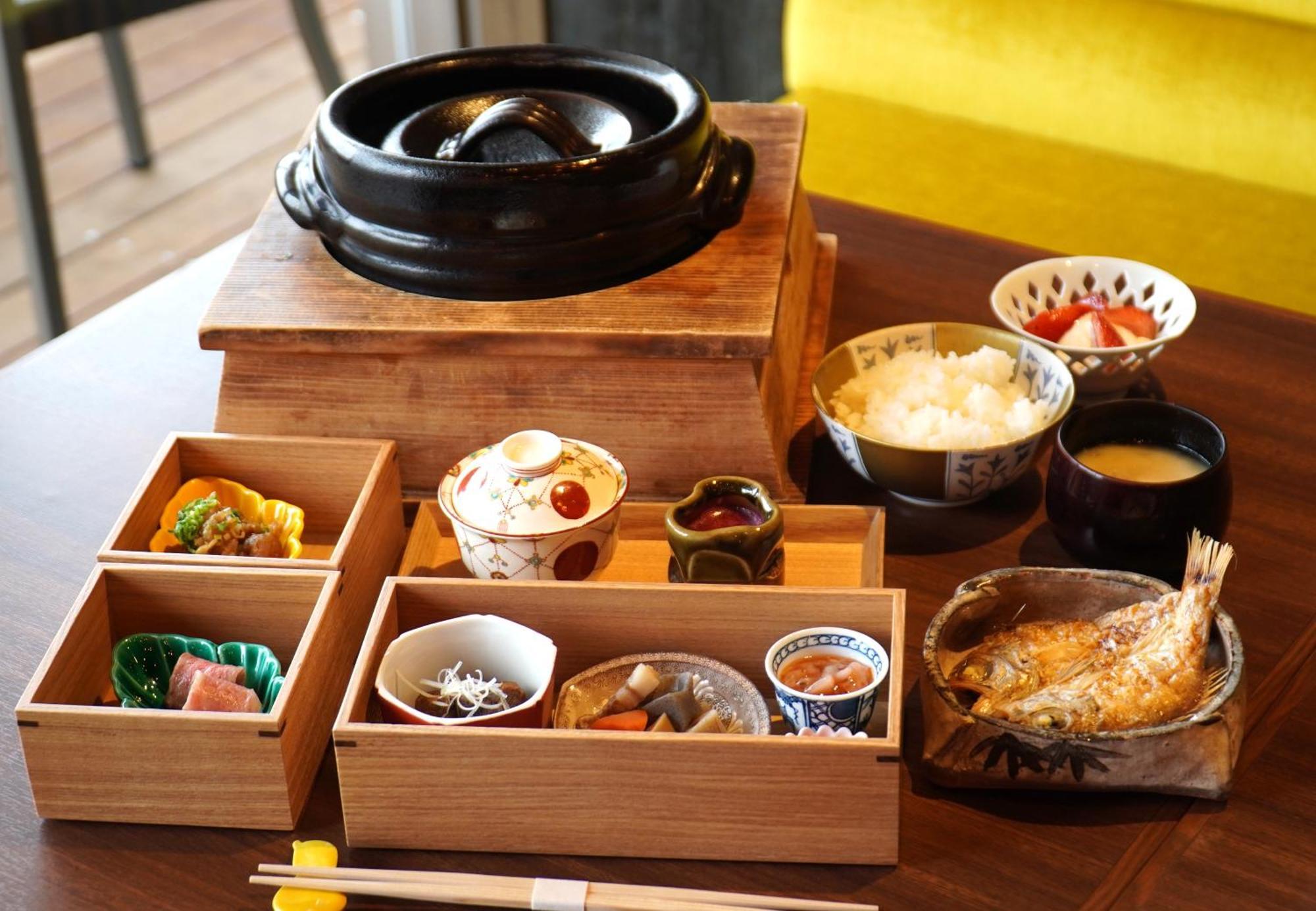 鳥居崎倶楽部 Hotel&Seafoods Kisarazu Buitenkant foto