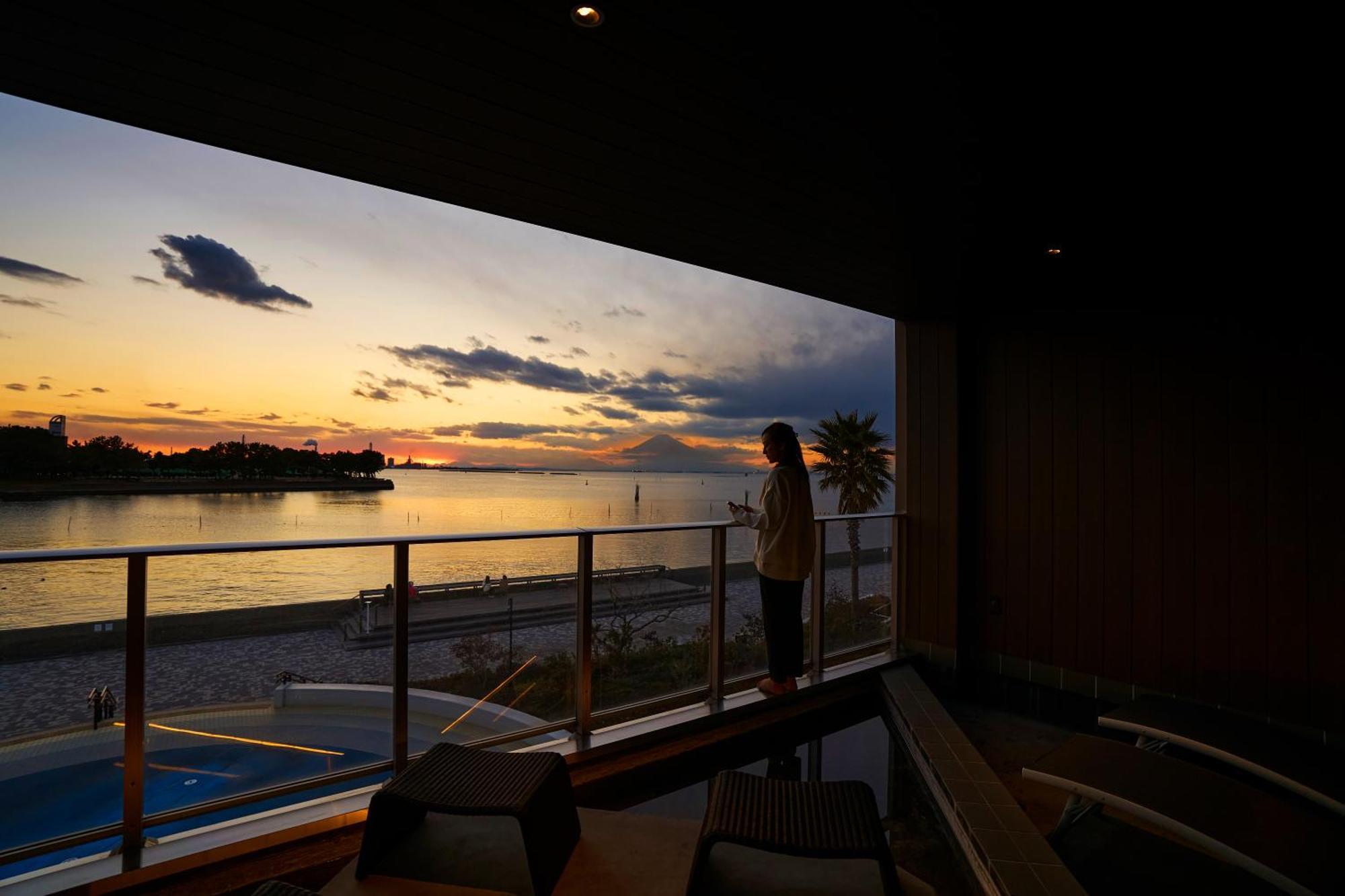 鳥居崎倶楽部 Hotel&Seafoods Kisarazu Buitenkant foto